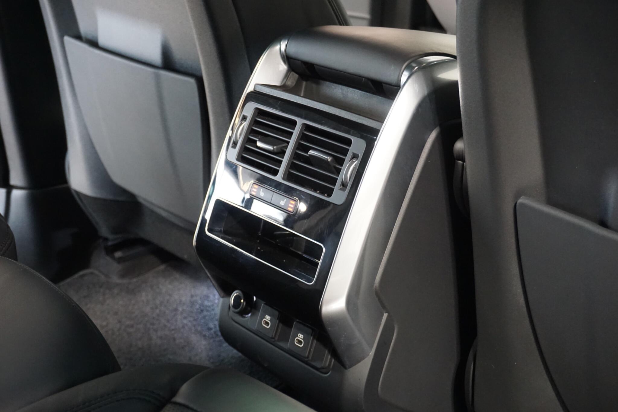 Land Rover Range Rover Sport 2.0 P400e 13.1kWh HSE Dynamic Black SUV 5dr Petrol Plug-in Hybrid Auto 4WD Euro 6 (s/s) (404 ps)